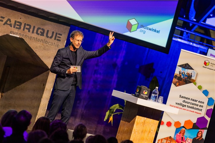 20251009_094523_SHOPPINGTODAY_RICHARD-scaled 20251009_094523_shoppingtoday_richard-scaled.jpg